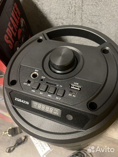 Музыкальная колонка новая