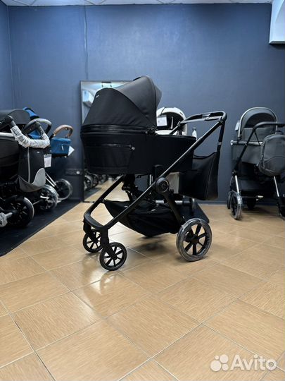 Коляска с рождения Espiro Yoga Black компактная