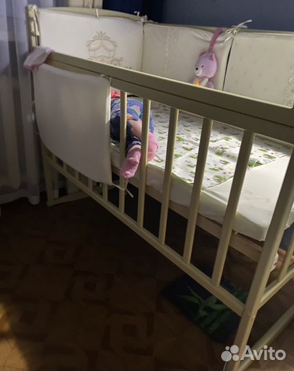 Детская кроватка