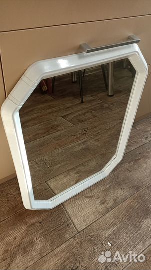 Зеркало настенное