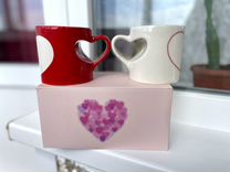 Сувенирные парные чашки из керамики Сердца от Avon