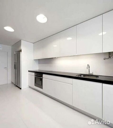 Кухня белый и розовый глянец