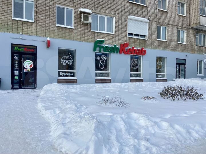 Помещение с сетевым арендатором, 135 м² на 1 линии