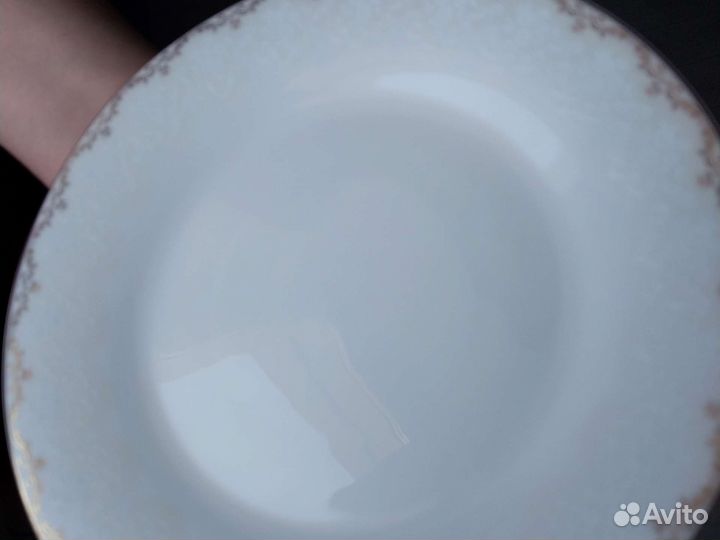 Набор столовой посуды (тарелок) на 6 персон