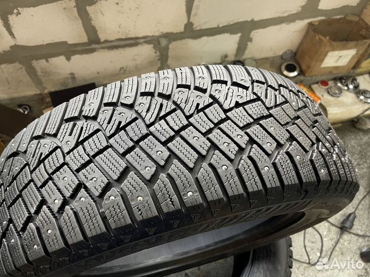 Continental IceContact 2 235/60 R18