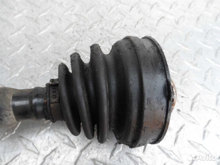 Полуось передняя R Audi A6 C6