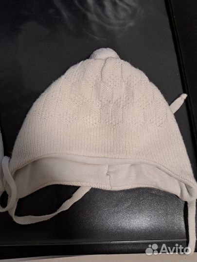 Шапочки для ребенка до года 3шт. с завязками