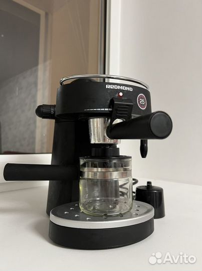 Кофеварка Redmond