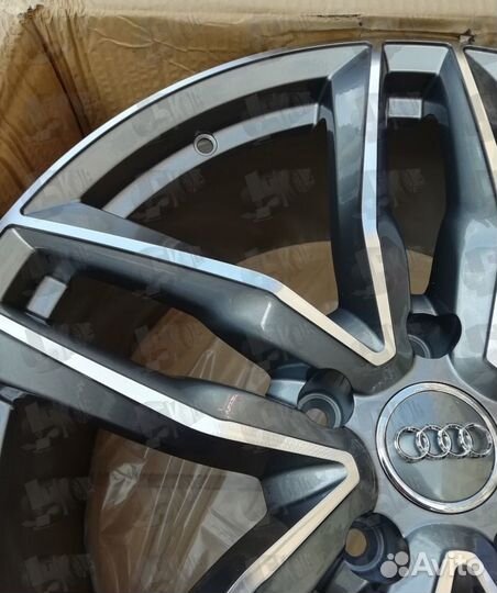 Литые диски на Audi Q7 R20