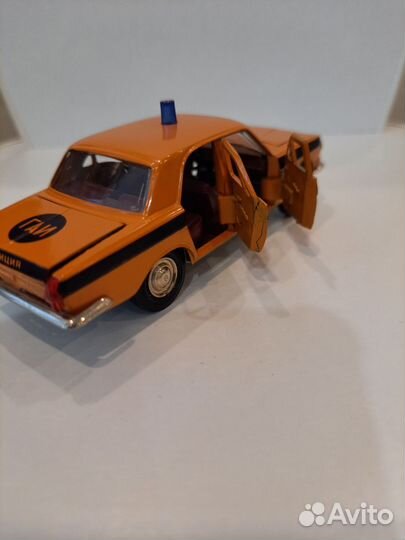 Модель автомобиля волга милиция
