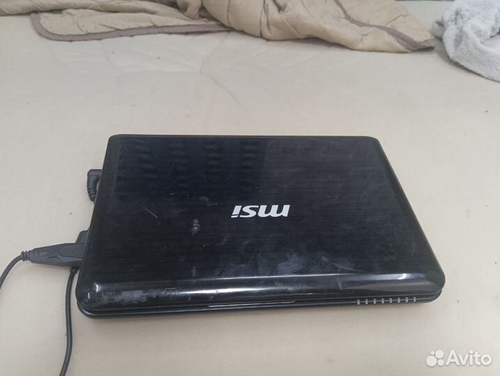 Нетбук MSI U135DX