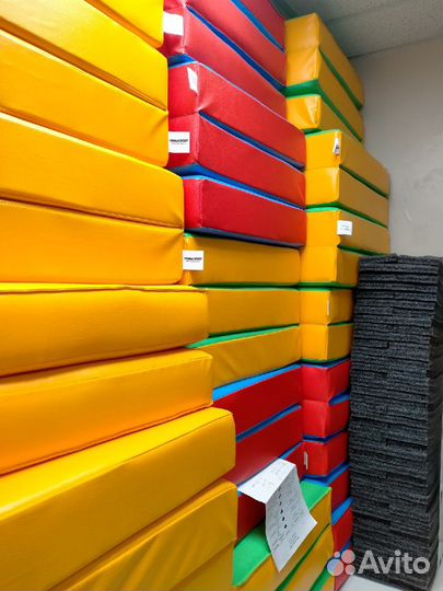 Мат складной 1 м. х 1 м. В наличии