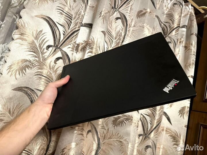 Thinkpad топ версия с двумя видеокартами MX