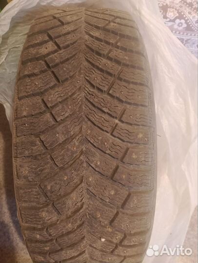 Michelin X-Ice North 4 205/55 R16