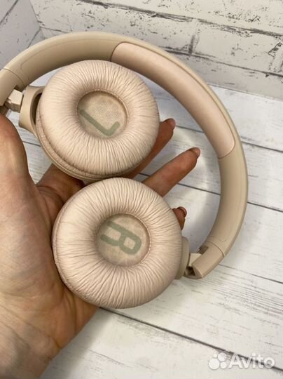 Беспроводные наушники jbl tune 500bt розовые pink