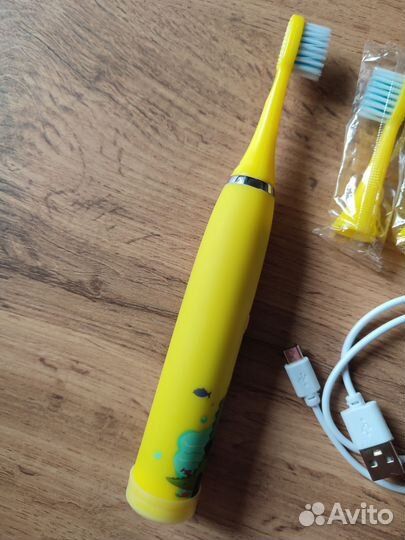 Детская электрическая зубная щетка