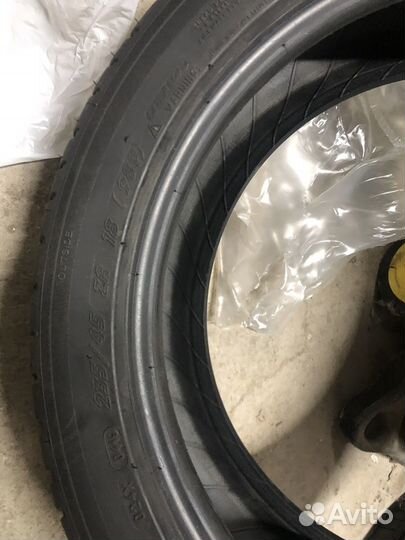 Michelin Pilot Sport 3 235/45 R18 93Y