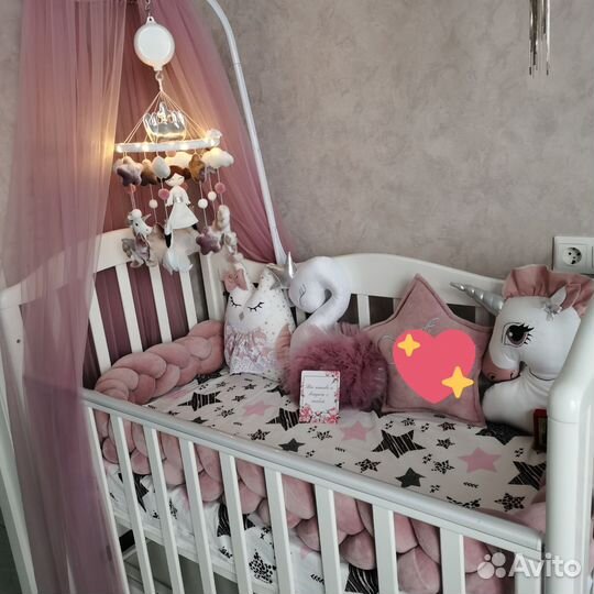 Набор в кроватку (балдахин, бортики, мобилка)