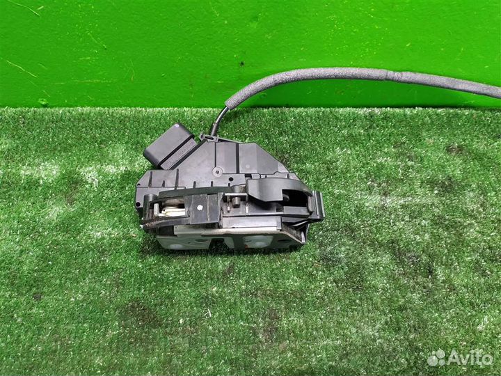 Замок двери передней правой Ford Focus 3 (CB8) 20
