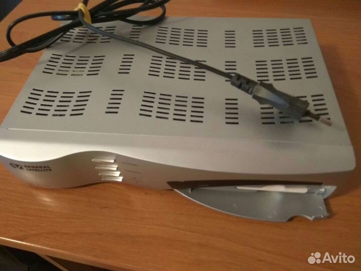 Ресивер цифровой General Satellite VA-7200
