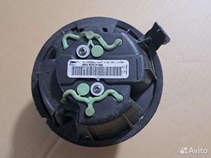 Моторчик печки Рено Сандеро 1