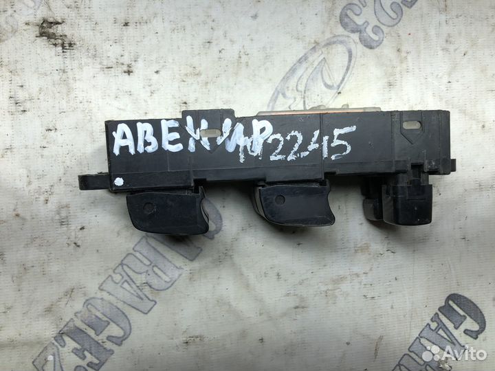 Блок управления стеклоподъёмниками Nissan Avenir