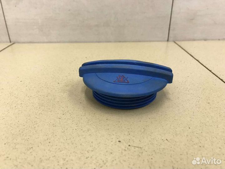 Крышка расширительного бачка VW T5, T6