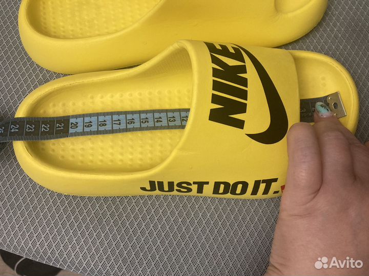 Шлепанцы nike