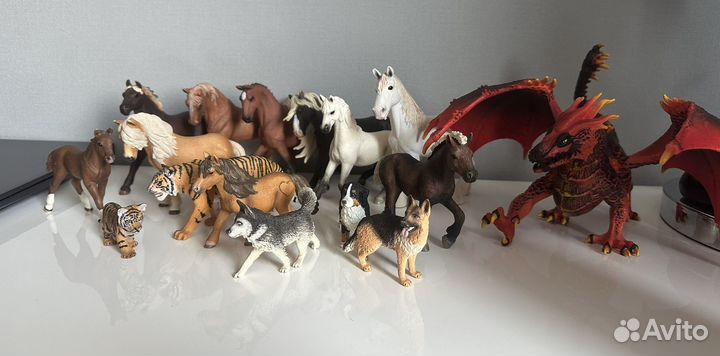 Фигурки лошадей schleich