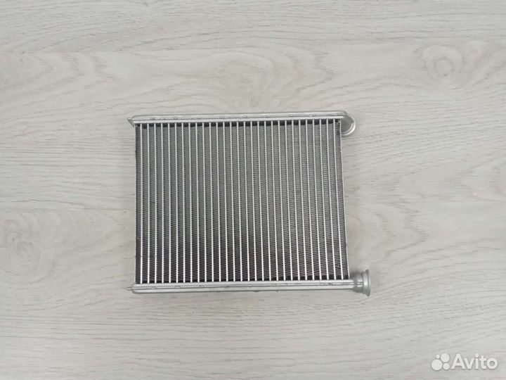 Радиатор печки Peugeot 308 2008-2014 год