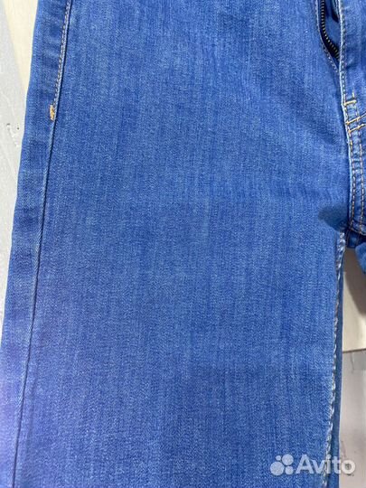 Джинсы bershka