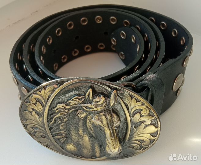 Ремень унисекс, кожаный, с заклепками