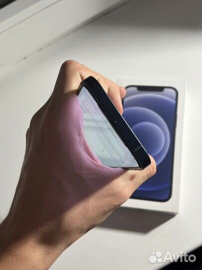 iPhone 12, 64 ГБ