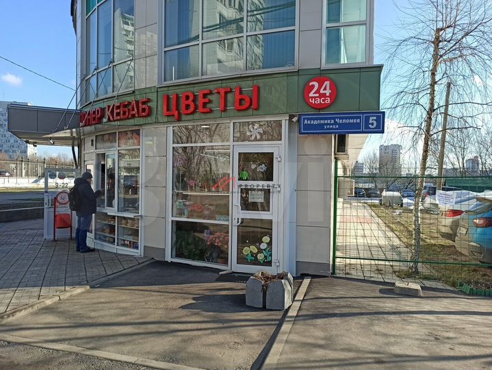 Продам торговое помещение, 766 м²