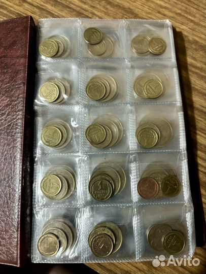 Продам альбом с монетами