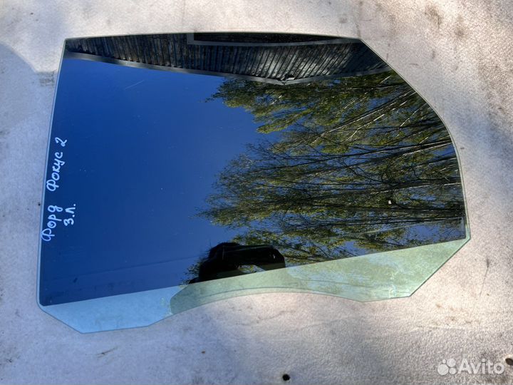 Стекло двери заднее левое Ford Focus 2