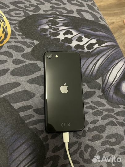 iPhone SE (2020), 64 ГБ