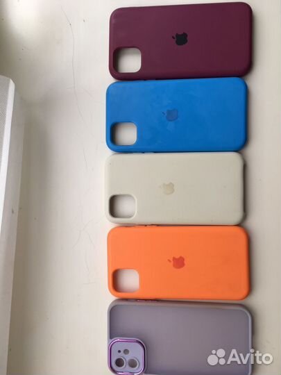 Чехлы на iPhone 11