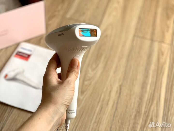 Фотоэпилятор Philips Lumea Advanced IPL в Подарок