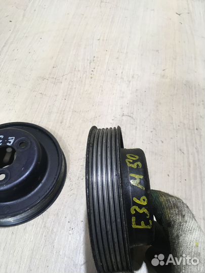 Шкив насоса гидроусилителя BMW 3 E36