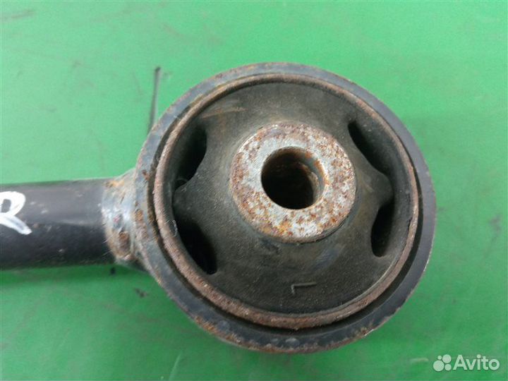 Рычаг подвески задний правый Honda Inspire UC1