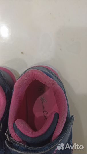 Кроссовки детские