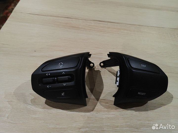 Кнопки на руль kia rio 4 2020