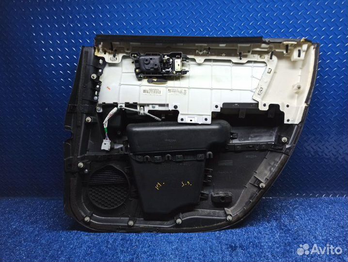 Дверная карта обшивка задняя левая Honda Pilot 2