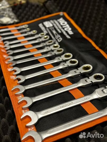 Набор ключей с трещоткой на шарнире 14 Yaoto