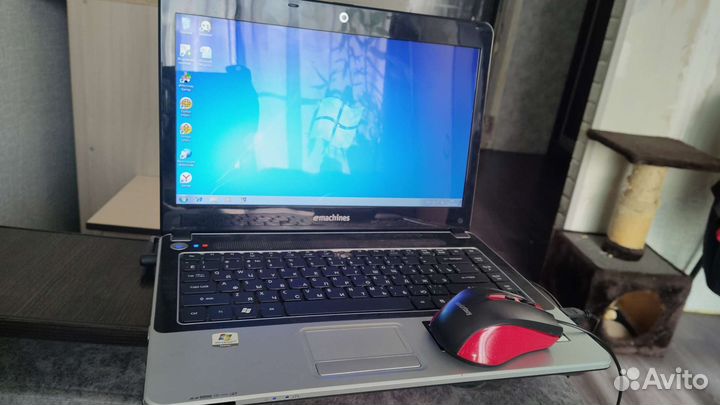 Продам ноутбук Emachines d640