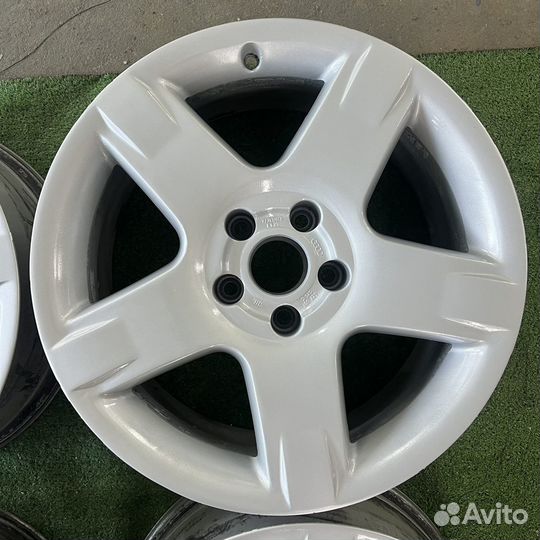 Литые диски Audi R17 5x112