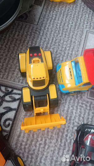 Игрушечные машины