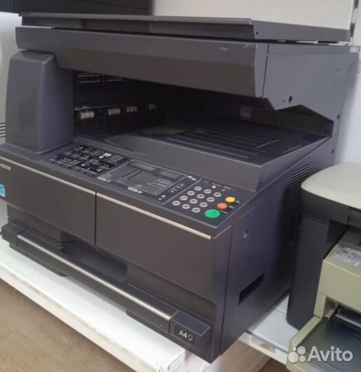 Копировальный аппарат Kyocera taskalfa 180