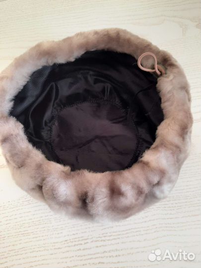 Берет женский меховой